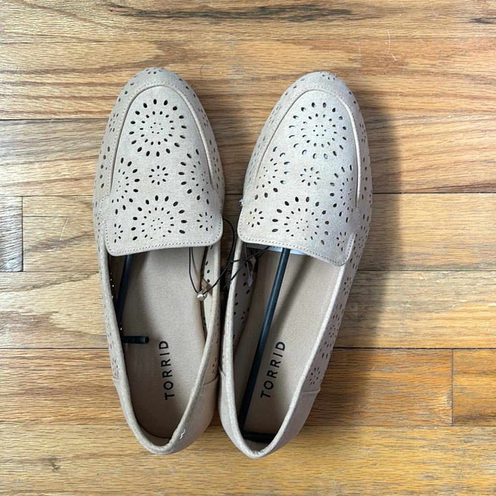 NWT Torrid tan perforated suede flat